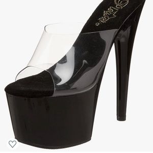 Brand new black pleaser pleaser heels 👠 !